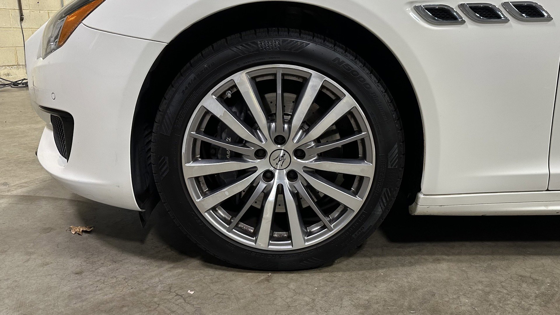 Used 2022 Maserati Quattroporte Modena Q4 image 16