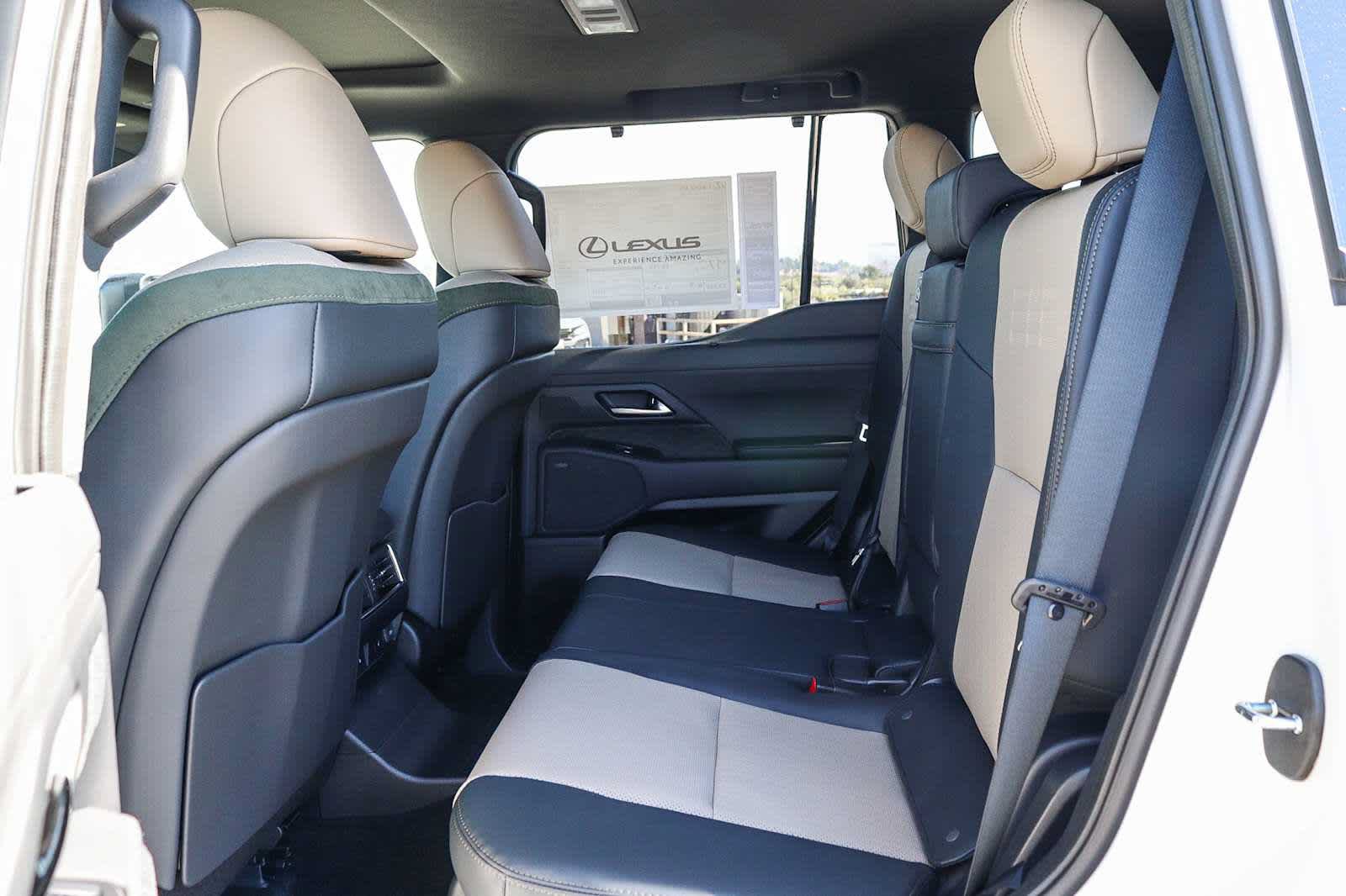 New 2026 Lexus GX 550 AWD/4WD image 21