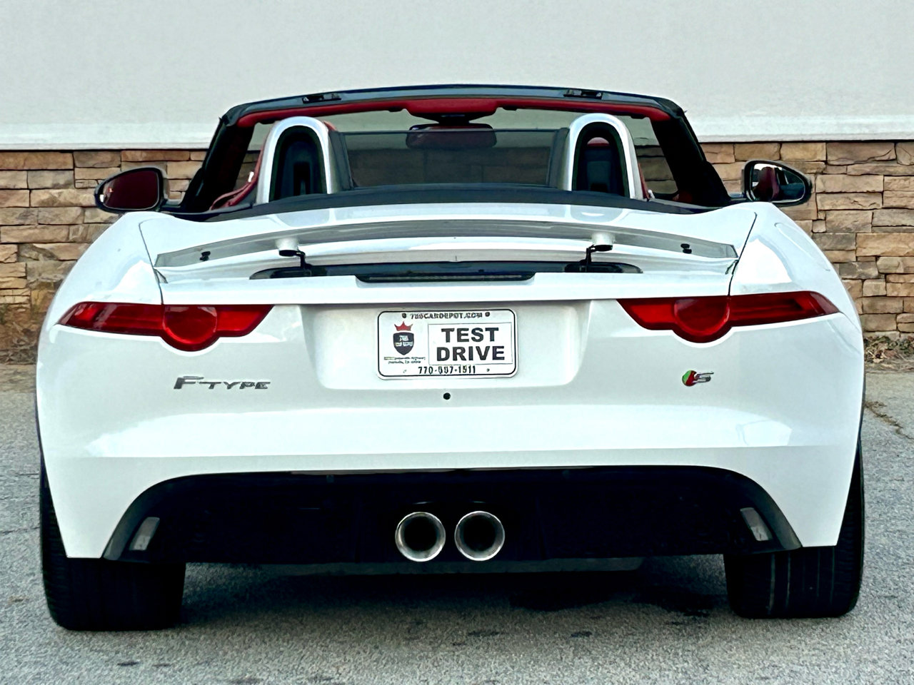 Used 2014 Jaguar F-TYPE S image 9