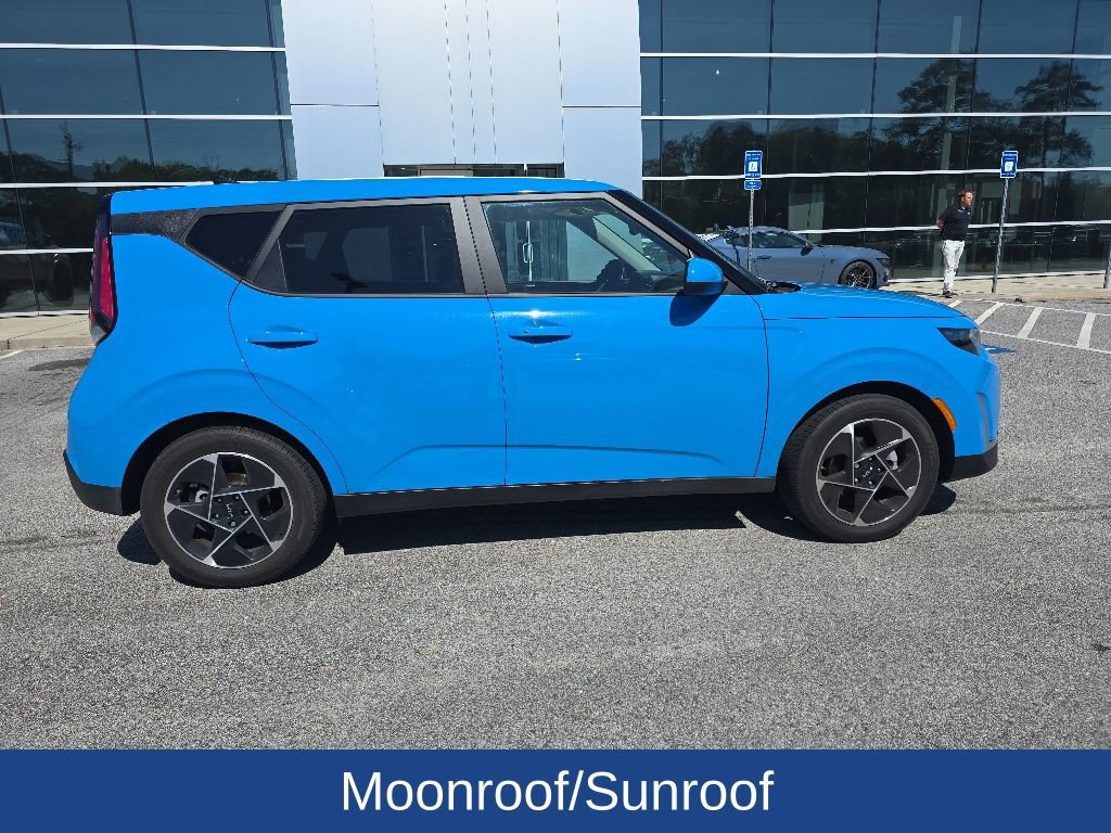 Used 2024 Kia Soul EX FWD image 2