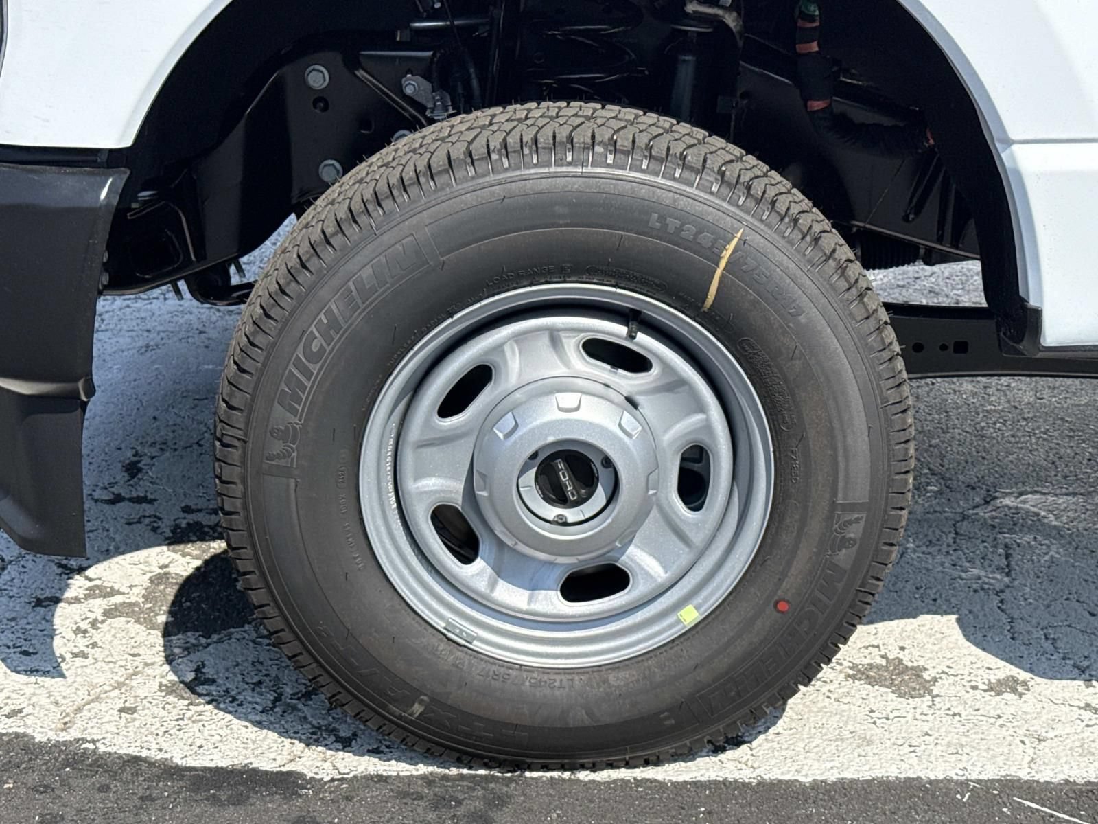 New 2026 Ford F250 4x4 Crew Cab Super Duty image 9