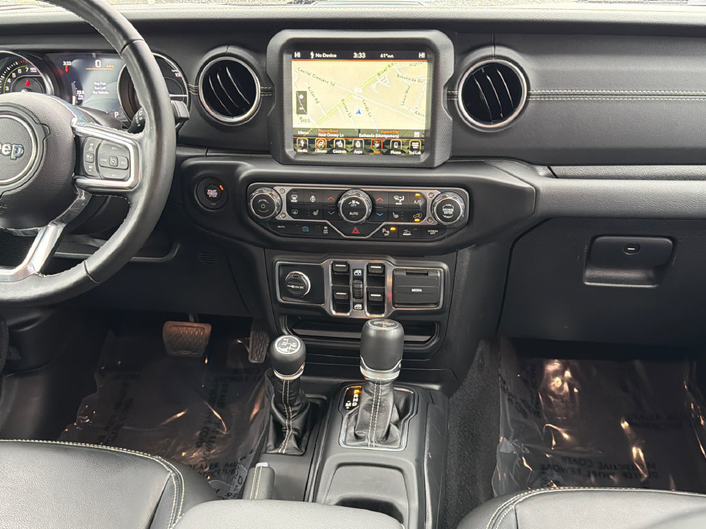 Used 2023 Jeep Wrangler Unlimited Sahara w/ Cold Weather Group AWD/4WD image 17