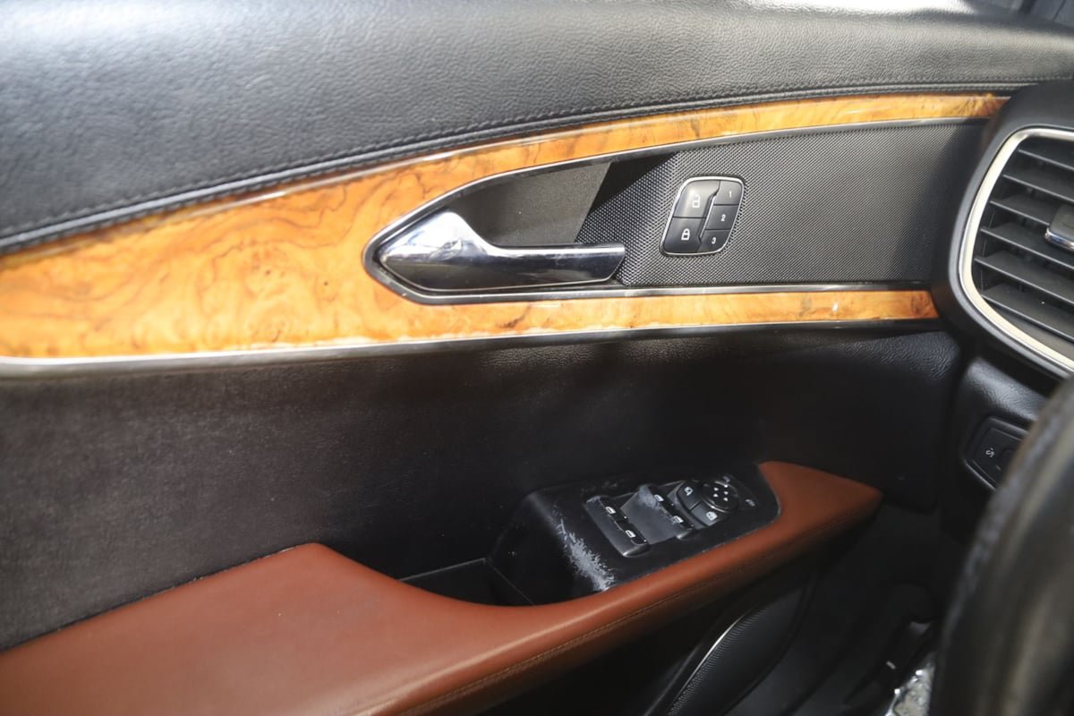 Used 2018 Lincoln MKX Reserve w/ Lincoln MKX Climate Package AWD/4WD image 29