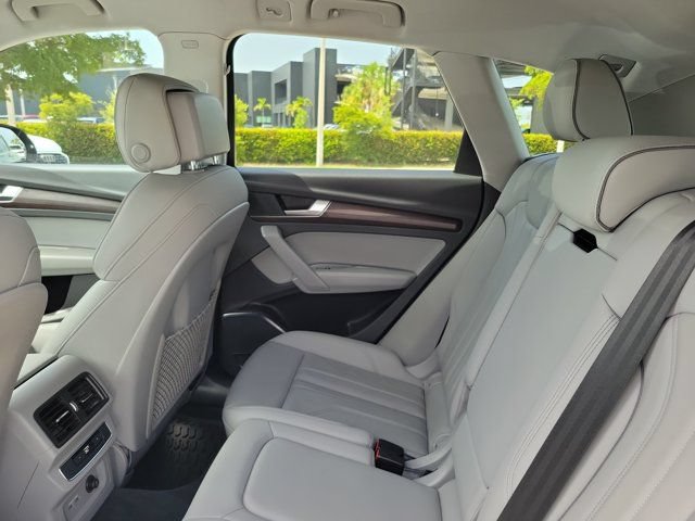 Used 2024 Audi Q5 2.0T Premium AWD/4WD image 11