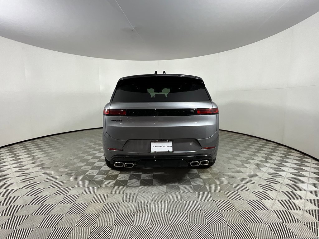 New 2025 Land Rover Range Rover Sport Dynamic SE image 7
