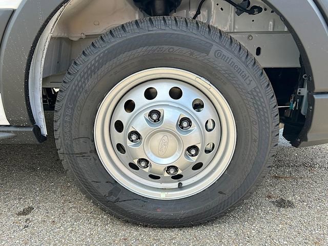 New 2025 Ford Transit 250 148 Medium Roof Extended AWD image 25