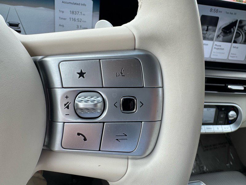 Used 2024 Genesis GV60 Advanced image 21