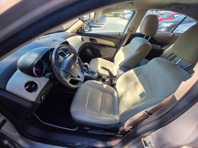 Used 2012 Chevrolet Cruze LT FWD image 12