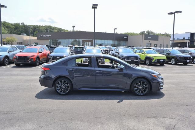 Used 2024 Toyota Corolla SE FWD image 9