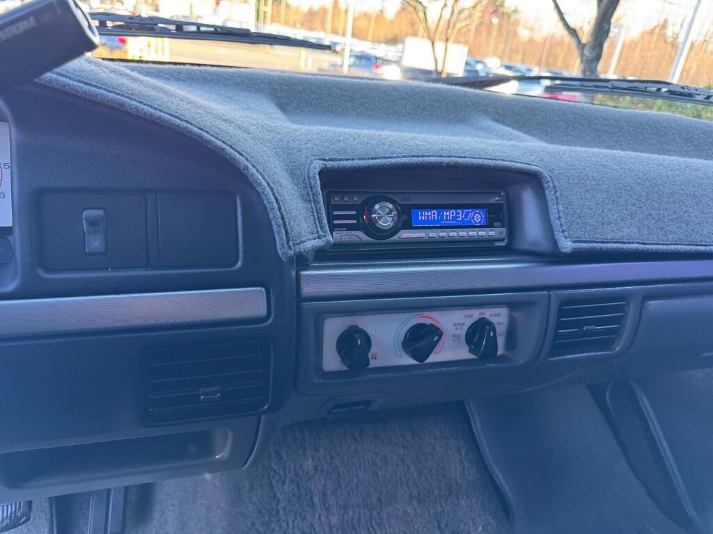 Used 1993 Ford F150 Lightning image 27