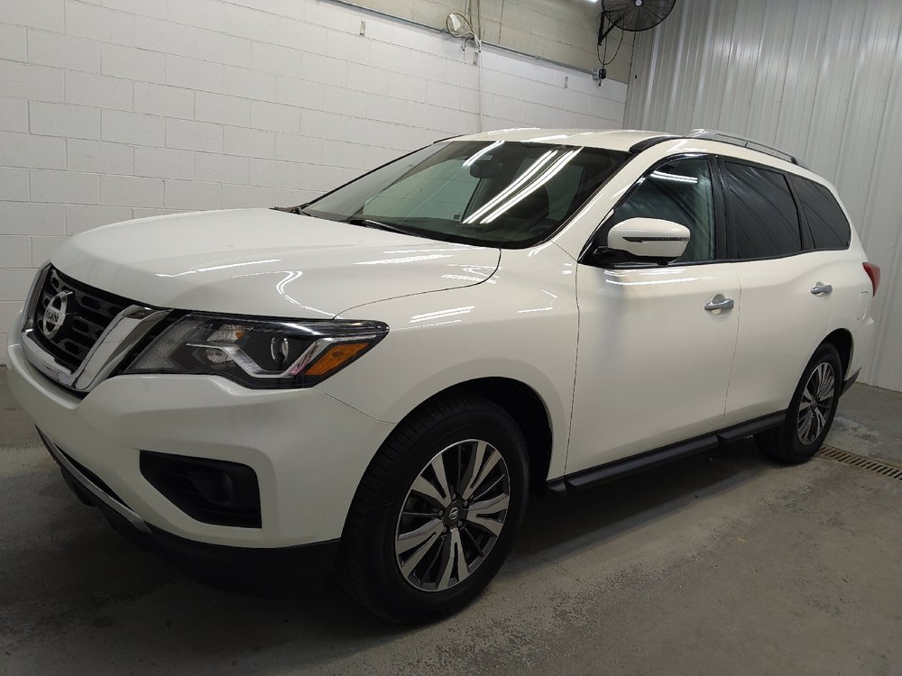 Used 2017 Nissan Pathfinder SL AWD/4WD image 2