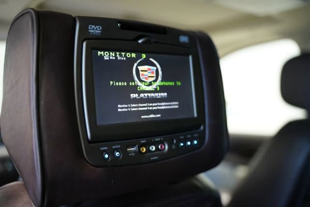 Used 2013 Cadillac Escalade Platinum AWD/4WD image 38