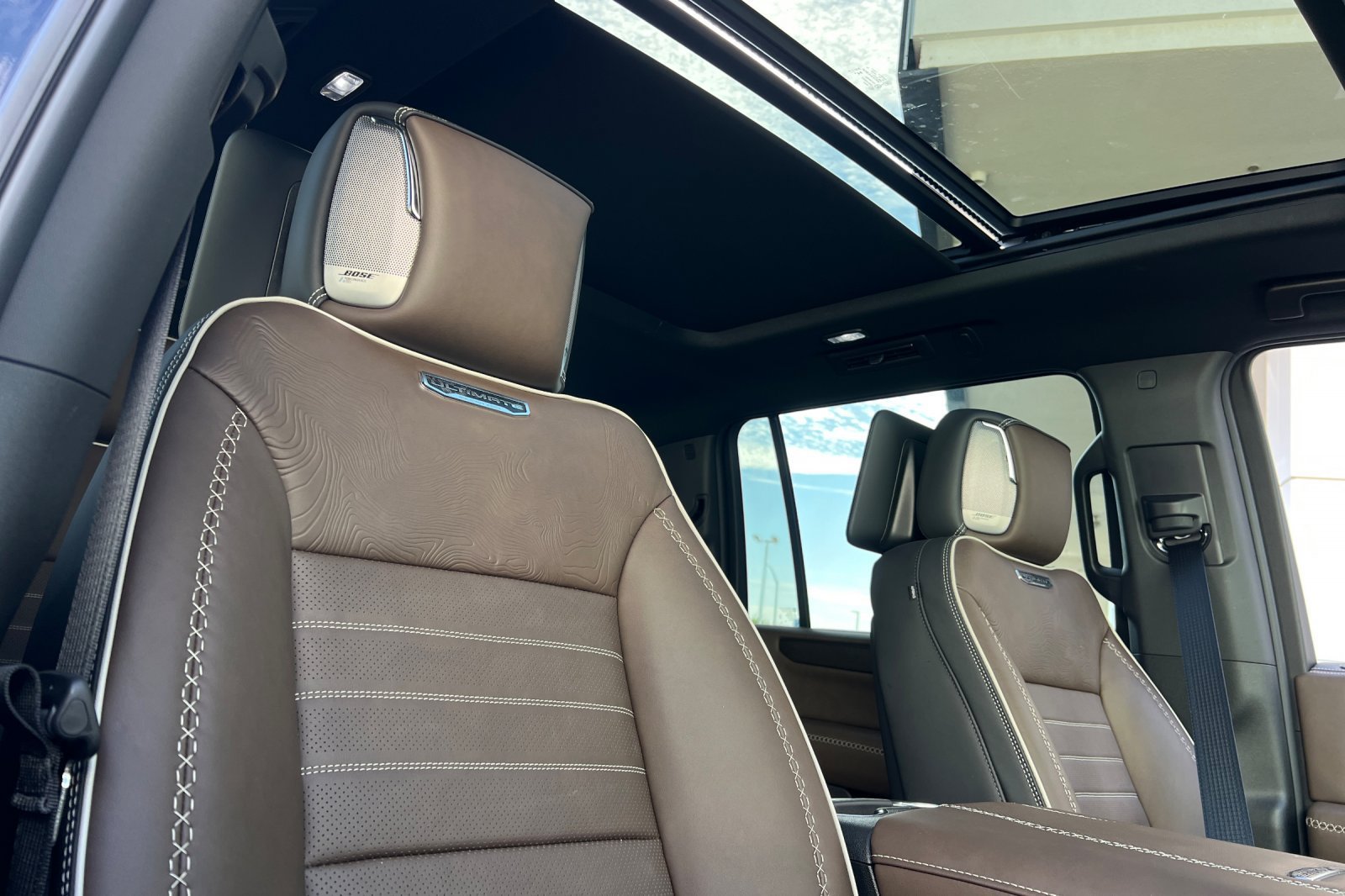 New 2026 GMC Yukon XL Denali Ultimate AWD/4WD image 18