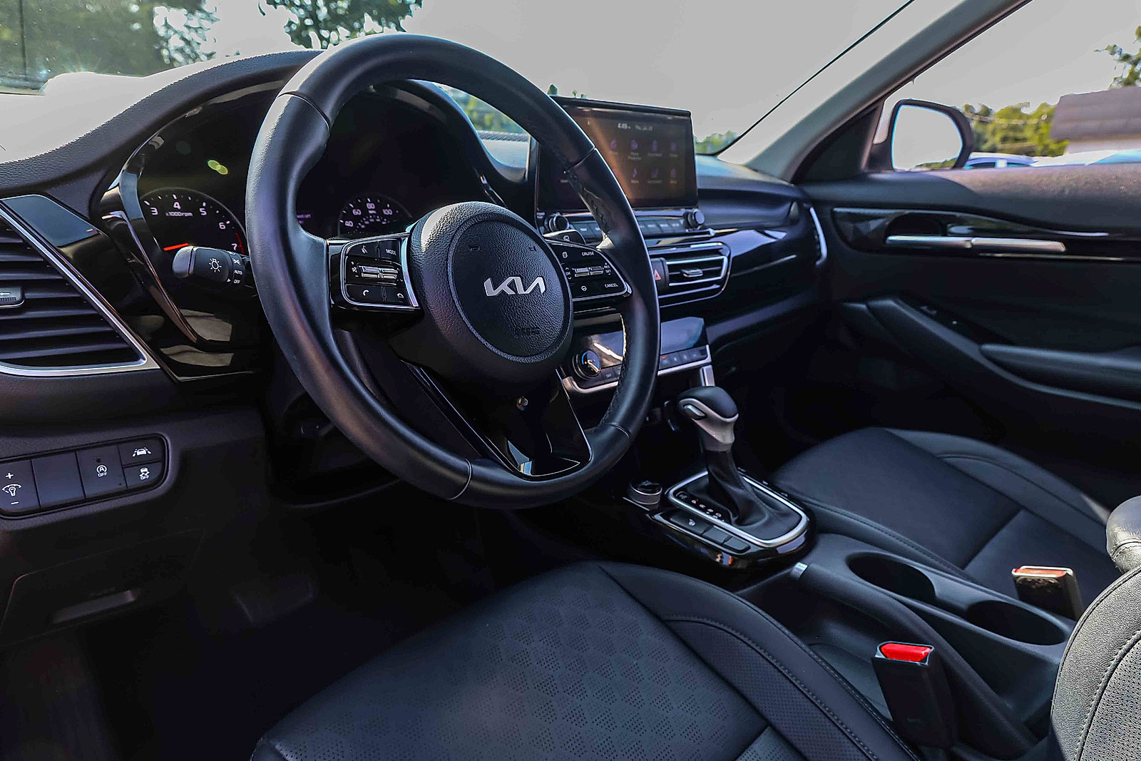 Certified 2023 Kia Seltos EX AWD/4WD image 7