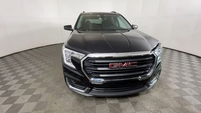 Used 2023 GMC Terrain SLE w/ Driver Convenience Package AWD/4WD image 12