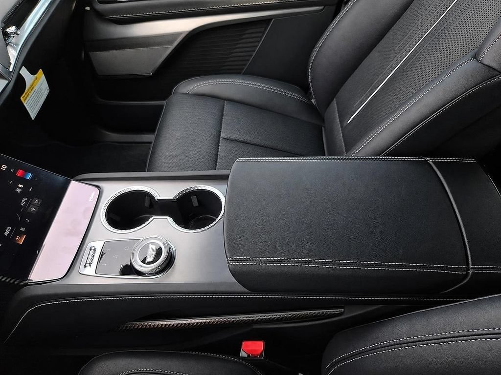 New 2027 Cadillac Vistiq Luxury AWD/4WD image 20