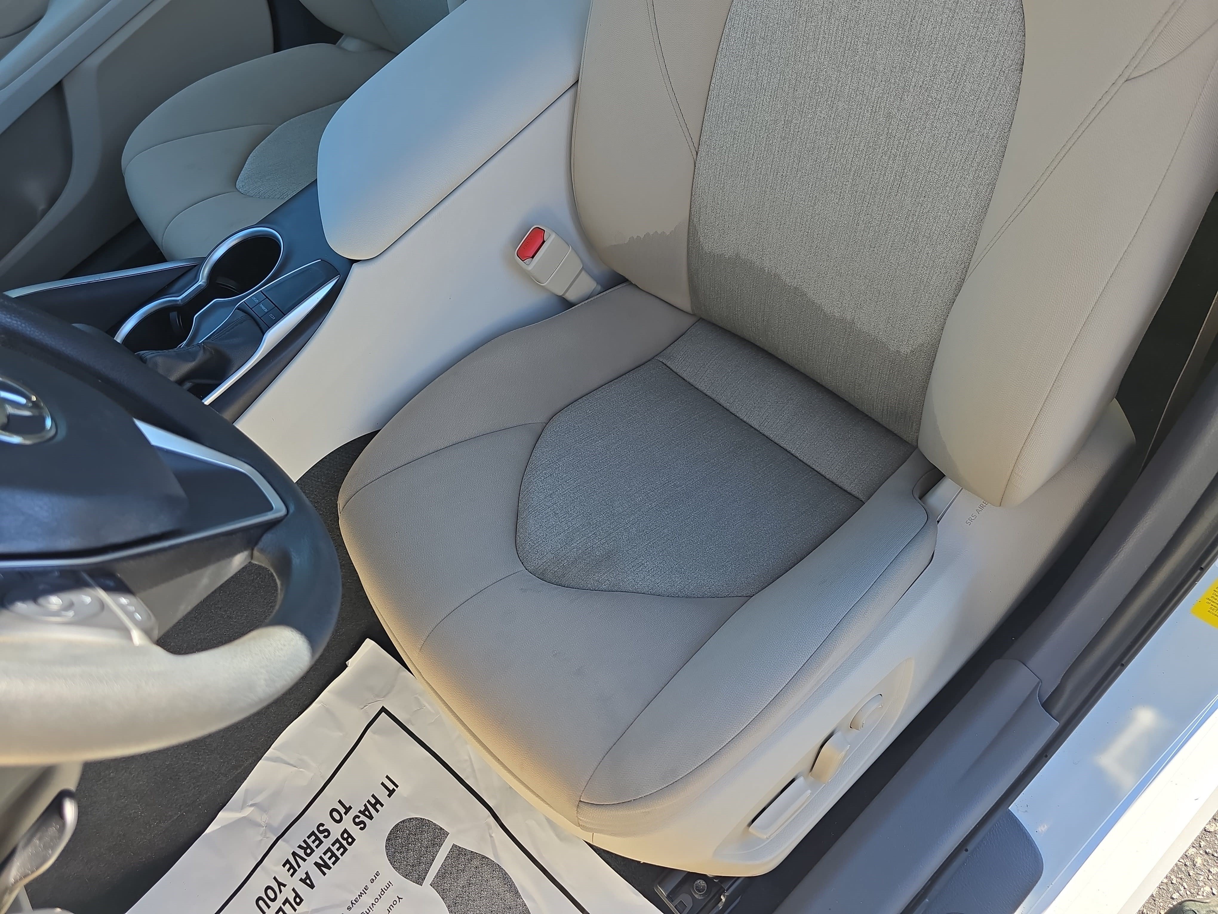 Used 2024 Toyota Camry LE w/ Convenience Package FWD image 14
