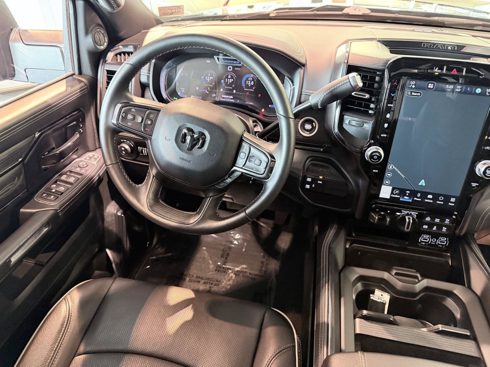 Used 2024 RAM 3500 Limited AWD/4WD image 40