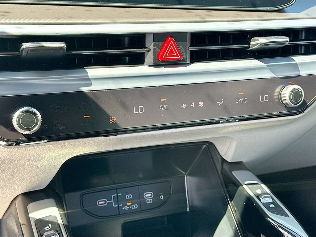 New 2026 Kia Sorento SX FWD image 16
