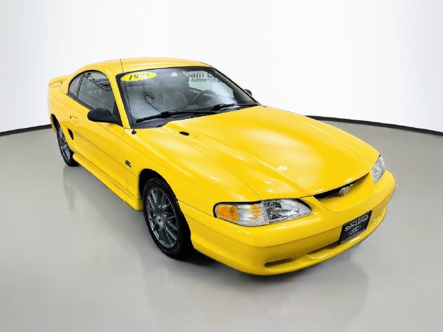 Used 1995 Ford Mustang GT RWD image 1
