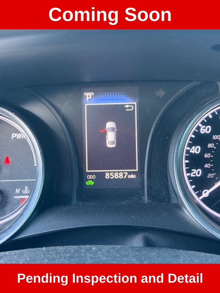Used 2018 Toyota Camry LE FWD image 12