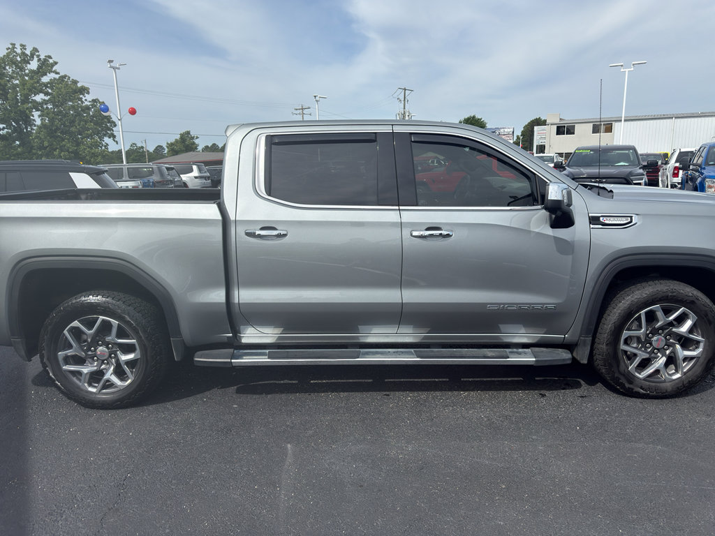 Used 2024 GMC Sierra 1500 SLT AWD/4WD image 4