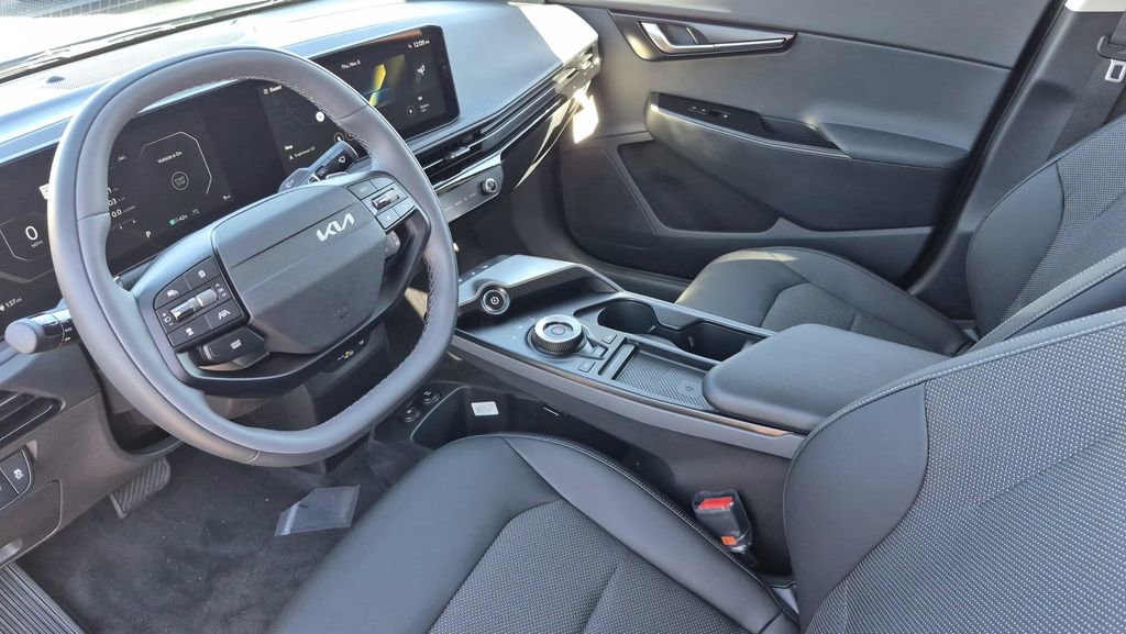 New 2025 Kia EV6 Light image 10