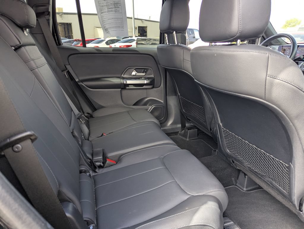 Used 2025 Mercedes-Benz GLB 250 image 28