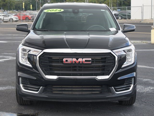 Used 2024 GMC Terrain SLE image 23