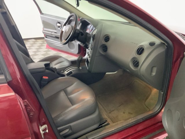 Used 2004 Pontiac Grand Prix GT2 w/ Leather Trim Pkg image 23