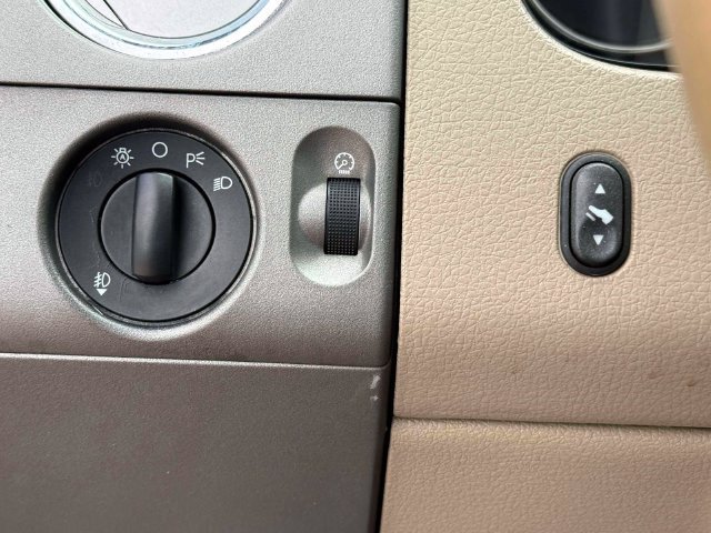 Used 2006 Ford F150 Lariat AWD/4WD image 24