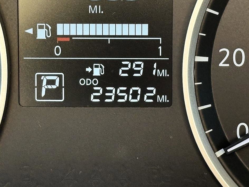 Used 2023 Nissan Kicks S image 21