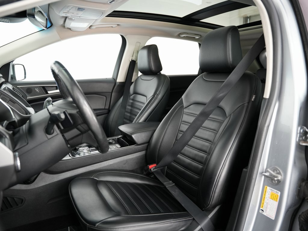 Used 2020 Ford Edge SEL w/ Convenience Package image 47