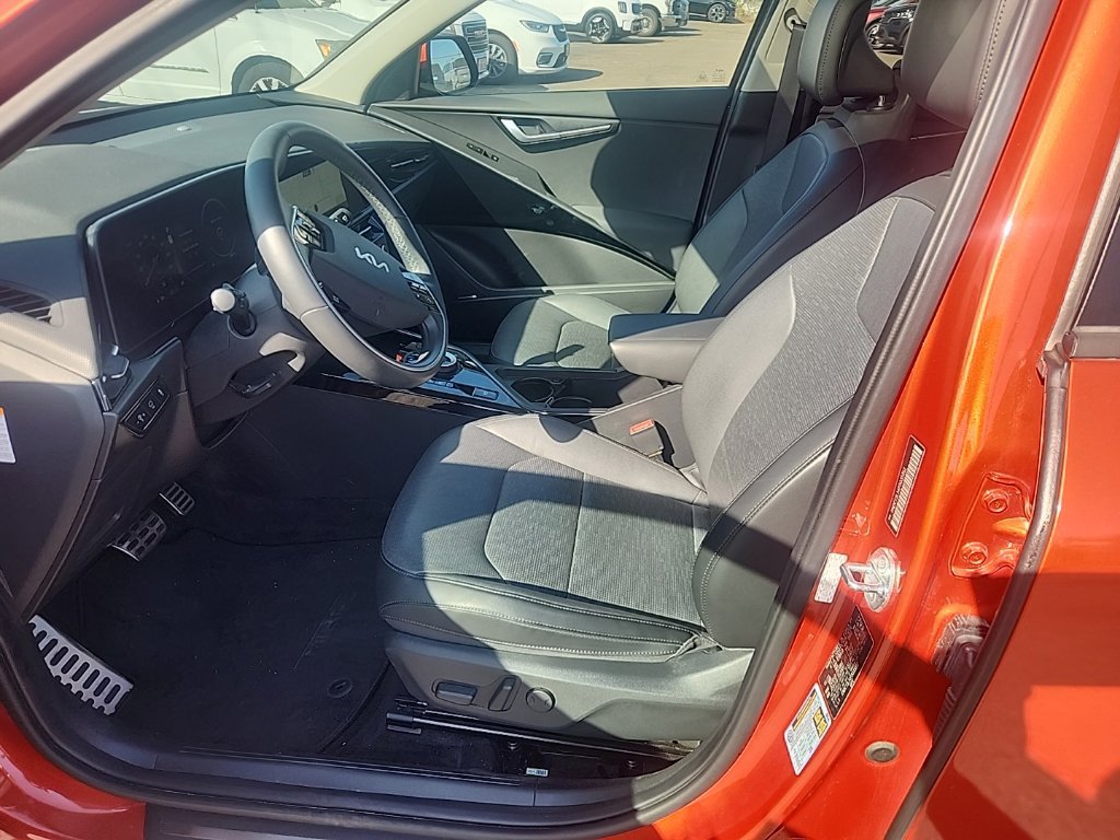 Certified 2023 Kia Niro Wave FWD image 18