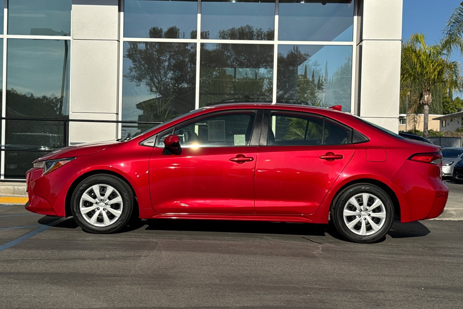 Certified 2021 Toyota Corolla LE image 9