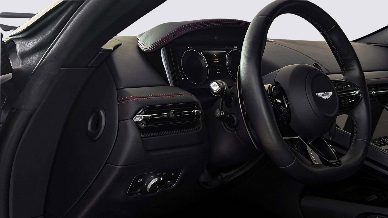 Used 2024 Aston Martin DB12 Coupe image 25