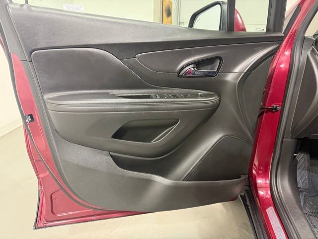 Used 2019 Buick Encore Essence image 9