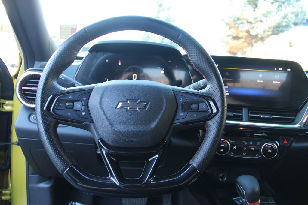 Used 2025 Chevrolet Trax RS image 13