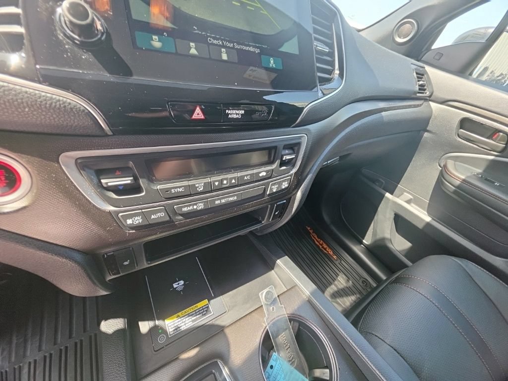 Certified 2025 Honda Passport TrailSport image 21