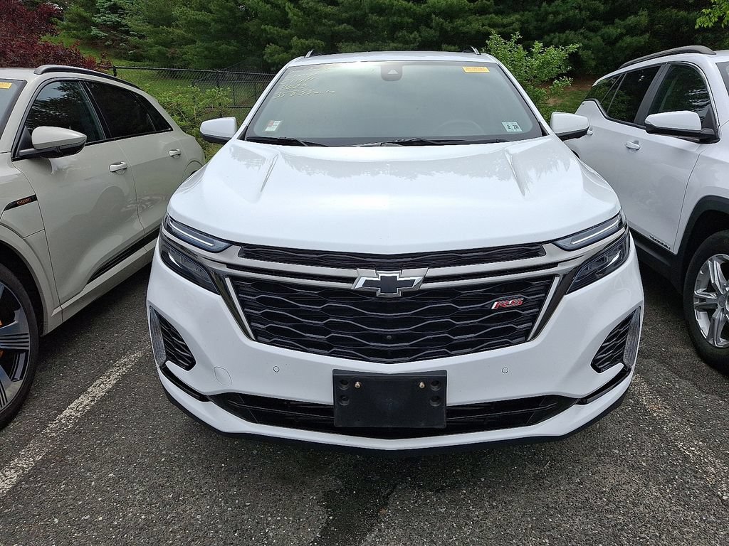 Certified 2023 Chevrolet Equinox RS FWD image 2