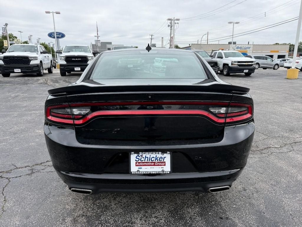 Used 2021 Dodge Charger SXT w/ Blacktop Package AWD/4WD image 8