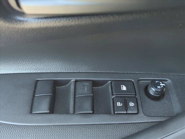 Used 2025 Toyota Corolla LE FWD image 10
