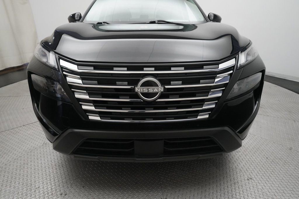 Used 2024 Nissan Rogue SV image 22