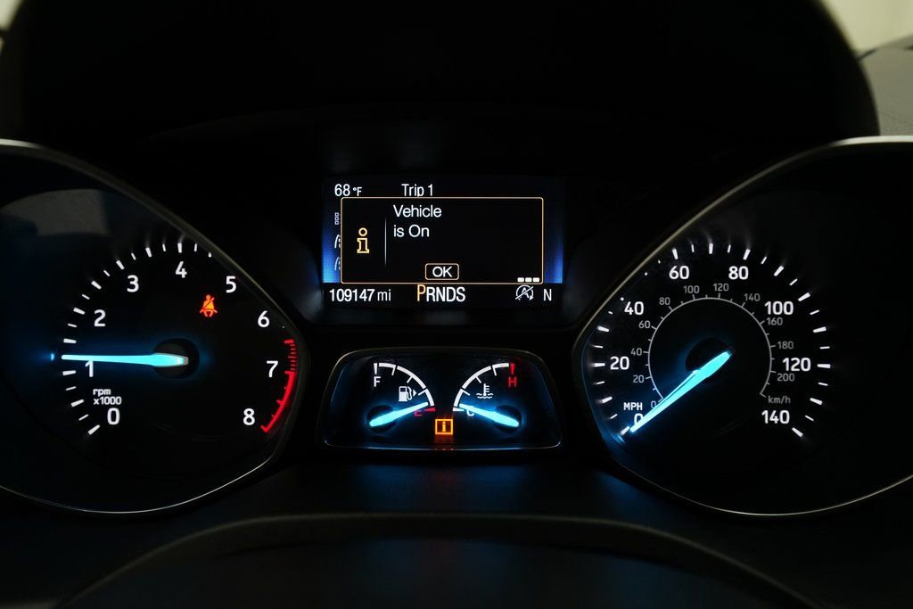 Used 2018 Ford Escape SE image 2