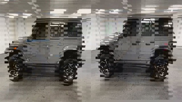 Used 2023 Jeep Wrangler Unlimited Rubicon 4xe w/ Steel Bumper Group image 5