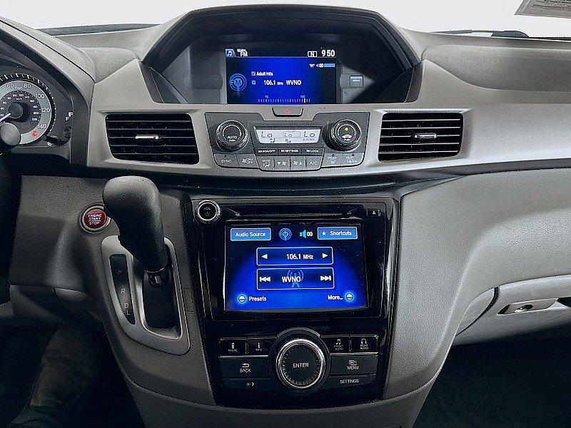Used 2016 Honda Odyssey SE image 16