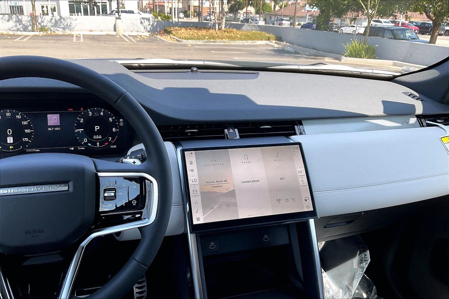 New 2026 Land Rover Discovery Sport Landmark AWD/4WD image 11