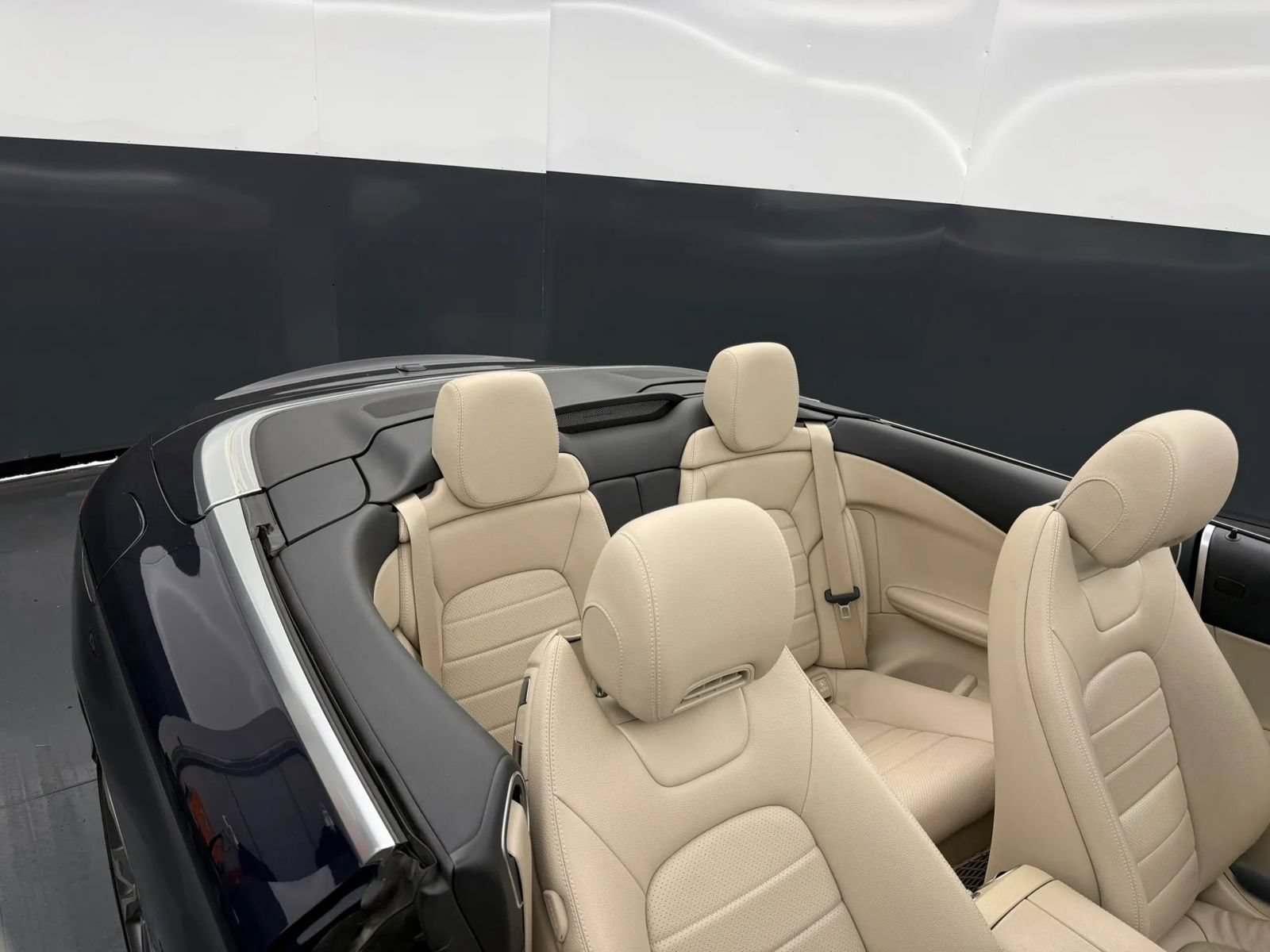 Used 2019 Mercedes-Benz C 300 4MATIC Cabriolet image 46