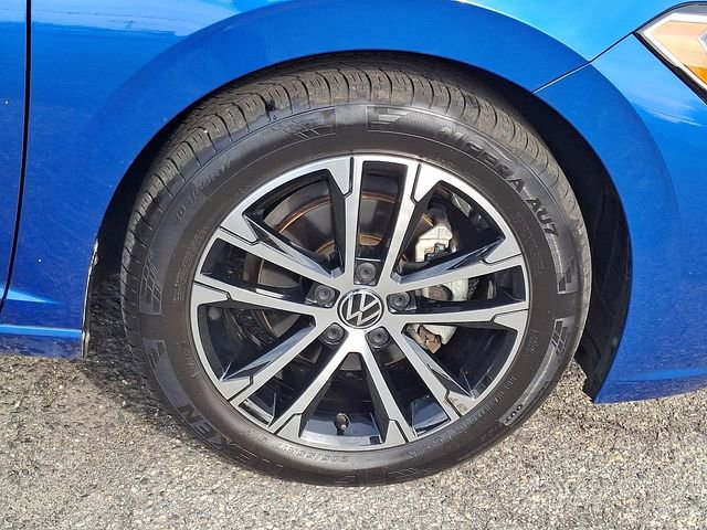 Used 2023 Volkswagen Jetta Sport image 8