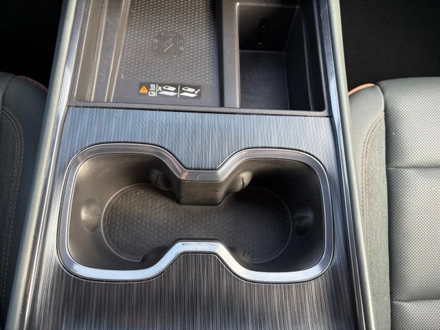 Used 2024 GMC Acadia AT4 w/ LPO, Floor Liner Package AWD/4WD image 31